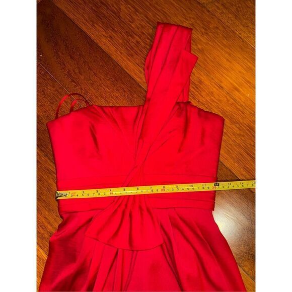 BCBGMAXAZRIA Barbara One Shoulder Gown in Red Sz 2 - Picture 10 of 12
